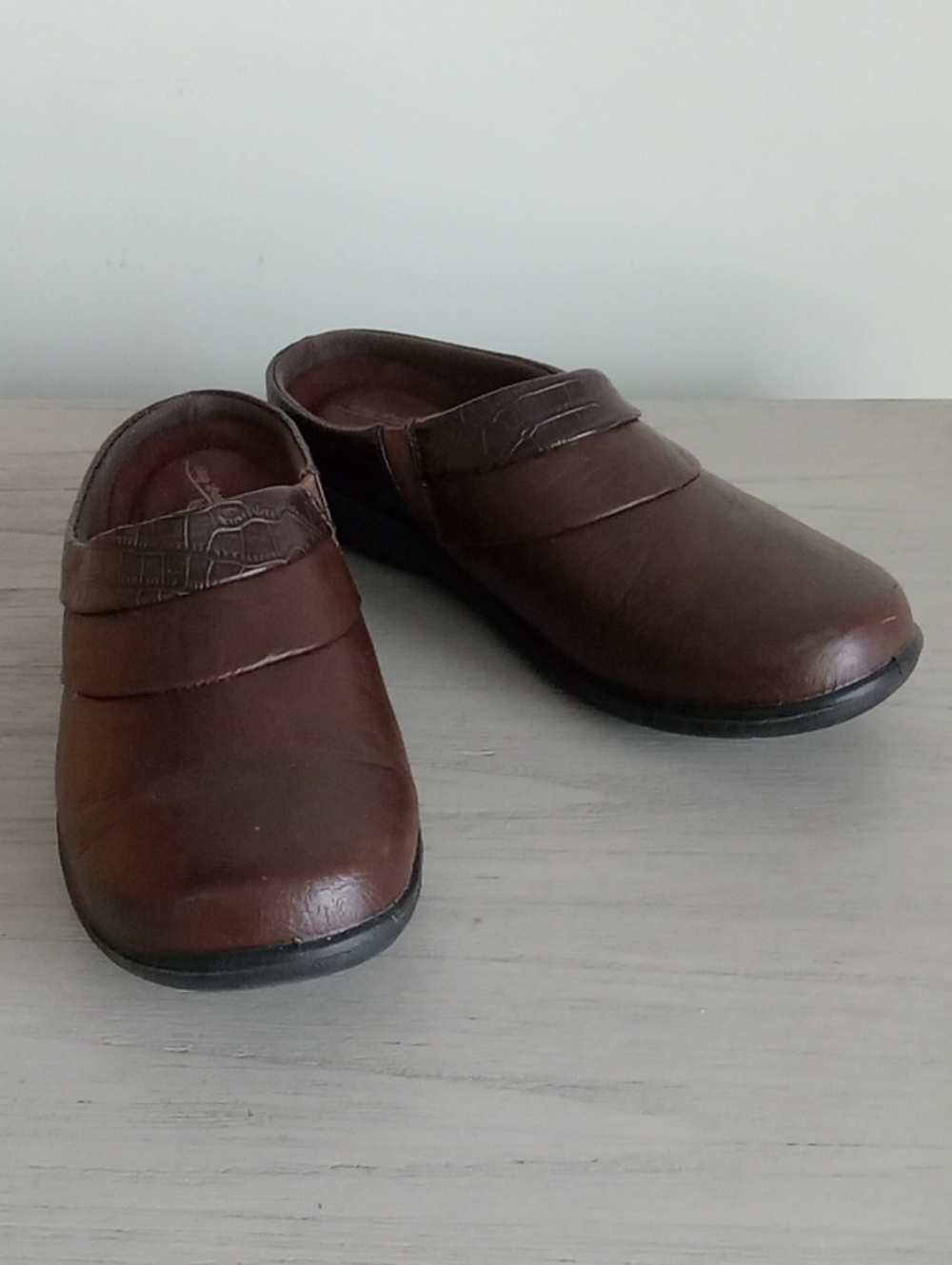 Easy Street mule/clog, brown